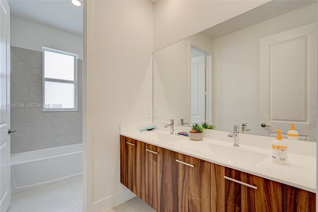 4367 SW 123 Lane, Davie, FL 33330