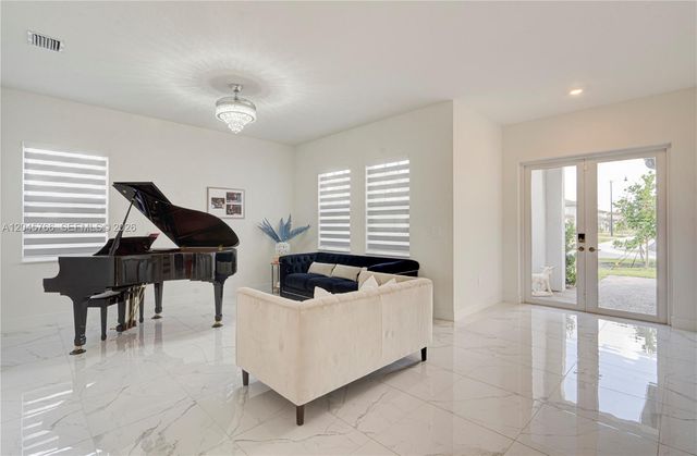 4367 SW 123 Lane, Davie, FL 33330