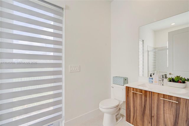 4367 SW 123 Lane, Davie, FL 33330
