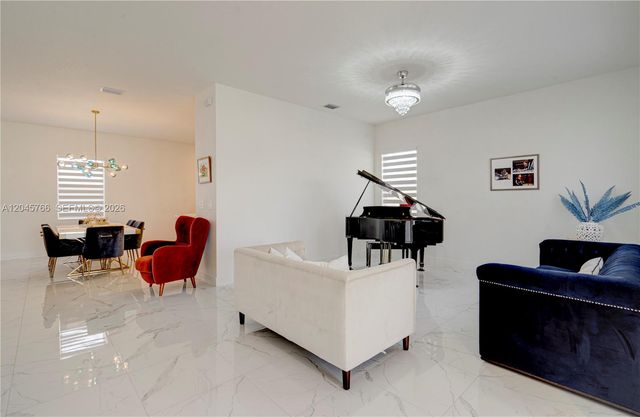 4367 SW 123 Lane, Davie, FL 33330