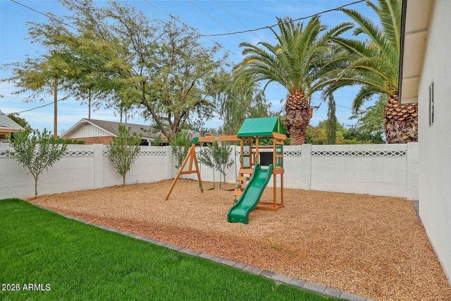 8444 E BONITA Drive, Scottsdale, AZ 85250