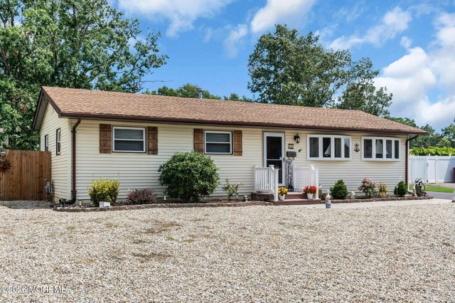 117 Pheasant Drive, Bayville, NJ 08721