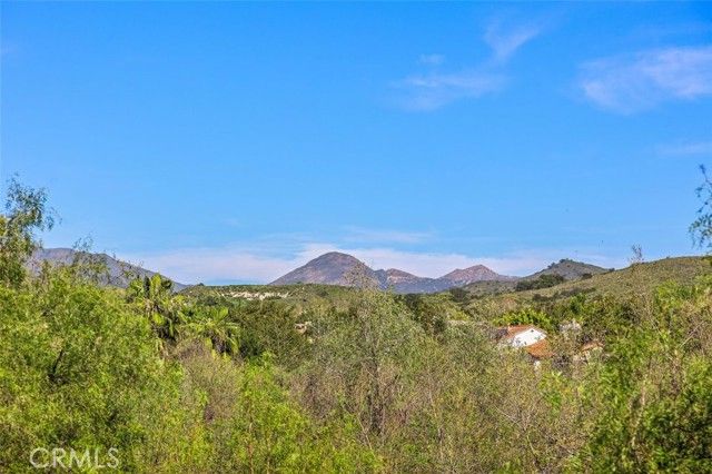 24 Water Lily, Laguna Hills, CA 92679