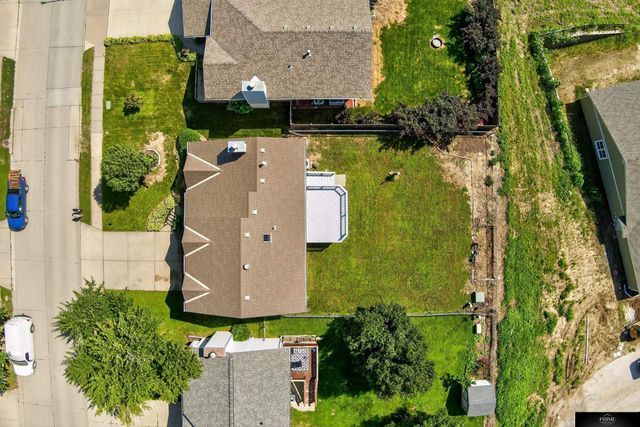 8311 Read Street, Omaha, NE 68122