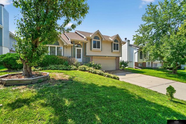 8311 Read Street, Omaha, NE 68122