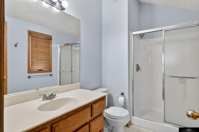 8311 Read Street, Omaha, NE 68122