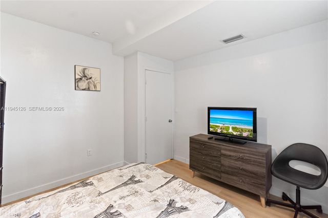 810 7th St 102, Miami Beach, FL 33139