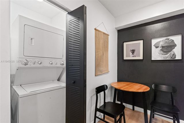 810 7th St 102, Miami Beach, FL 33139