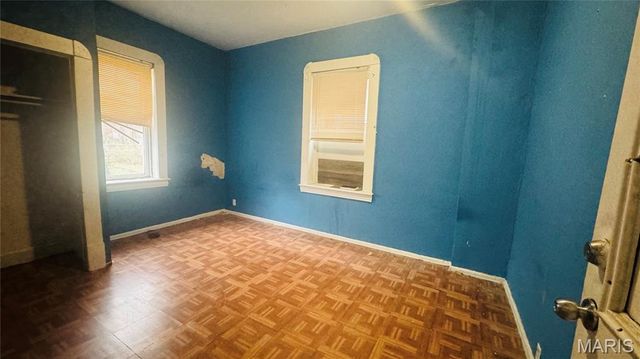 3540 S Spring Avenue, St Louis, MO 63116