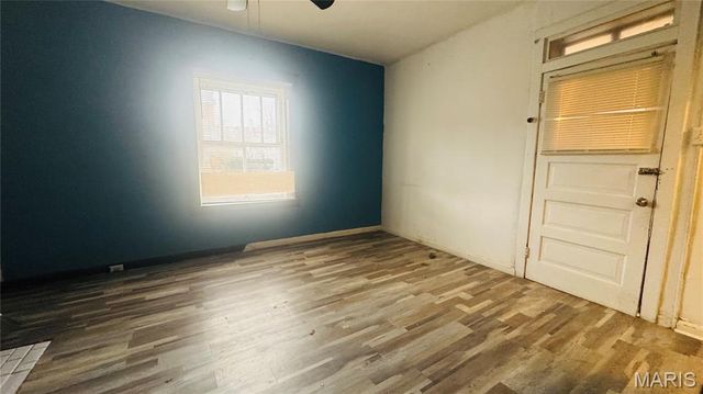 3540 S Spring Avenue, St Louis, MO 63116