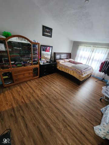 6951 Governors Point Boulevard, Indianapolis, IN 46217