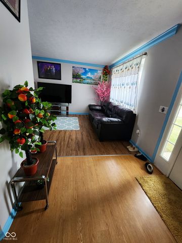 6951 Governors Point Boulevard, Indianapolis, IN 46217