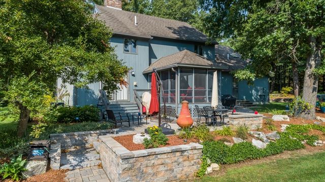 15 Martingale Road, Amherst, NH 03031