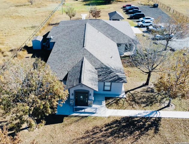 16680 W FM 2790 S, Lytle, TX 78052