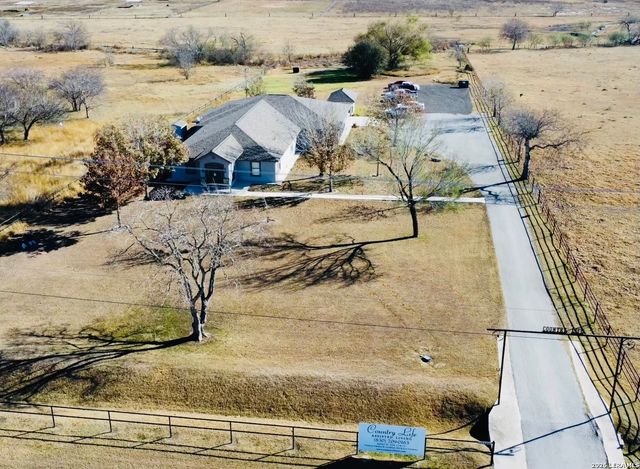 16680 W FM 2790 S, Lytle, TX 78052