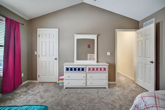 332 NW Driftwood Drive, Ankeny, IA 50023