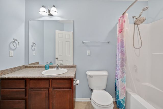 332 NW Driftwood Drive, Ankeny, IA 50023