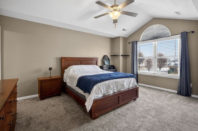 332 NW Driftwood Drive, Ankeny, IA 50023