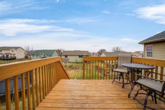 332 NW Driftwood Drive, Ankeny, IA 50023