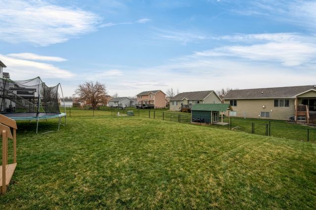 332 NW Driftwood Drive, Ankeny, IA 50023