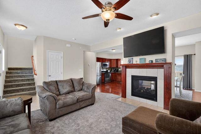 332 NW Driftwood Drive, Ankeny, IA 50023