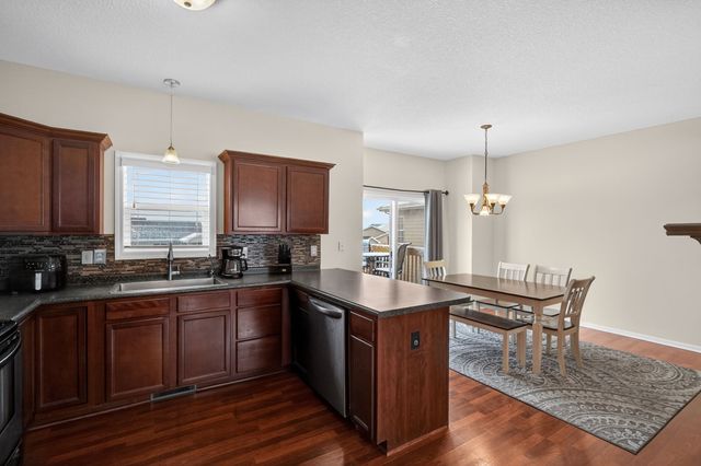 332 NW Driftwood Drive, Ankeny, IA 50023