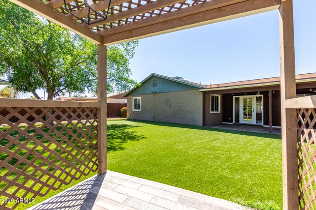 5807 S PALM Drive, Tempe, AZ 85283