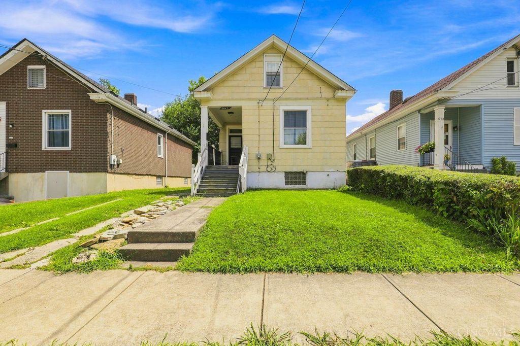 663 Elliott Avenue, Arlington Heights, OH 45215