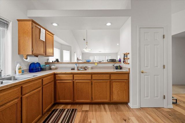 88 Mountain View Drive, Phoenix, OR 97535