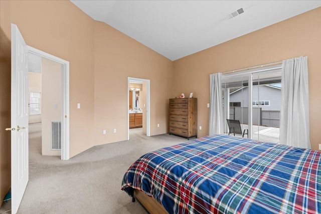 88 Mountain View Drive, Phoenix, OR 97535