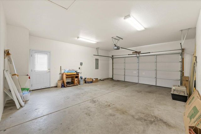 88 Mountain View Drive, Phoenix, OR 97535