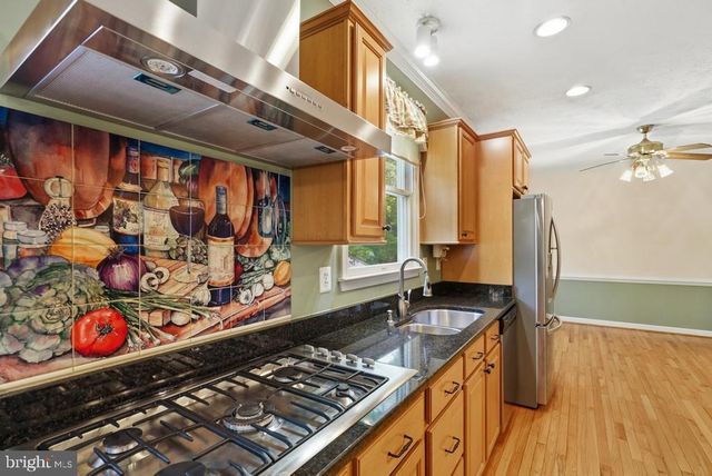 7860 LAKES END CT, La Plata, MD 20646