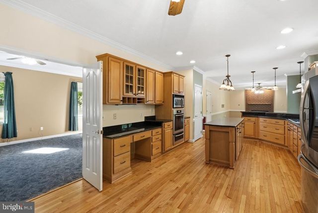7860 LAKES END CT, La Plata, MD 20646
