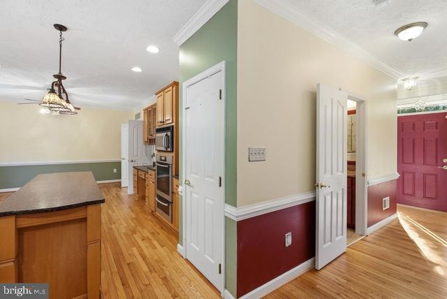 7860 LAKES END CT, La Plata, MD 20646