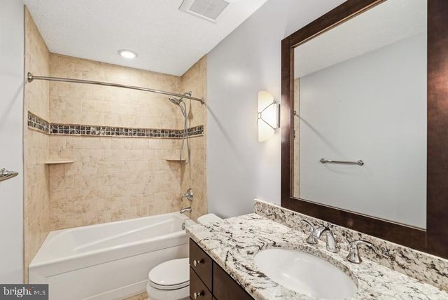 7860 LAKES END CT, La Plata, MD 20646