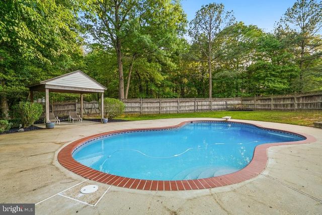 7860 LAKES END CT, La Plata, MD 20646