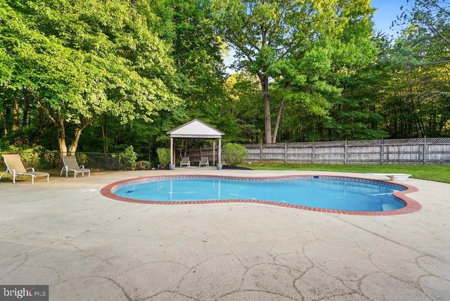 7860 LAKES END CT, La Plata, MD 20646