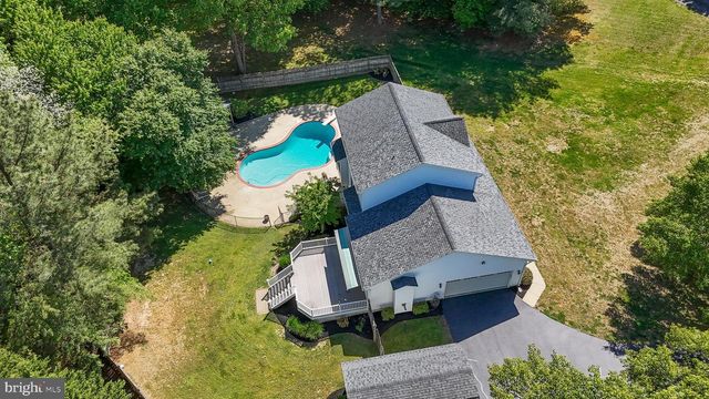 7860 LAKES END CT, La Plata, MD 20646