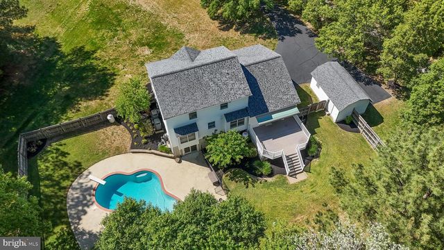 7860 LAKES END CT, La Plata, MD 20646