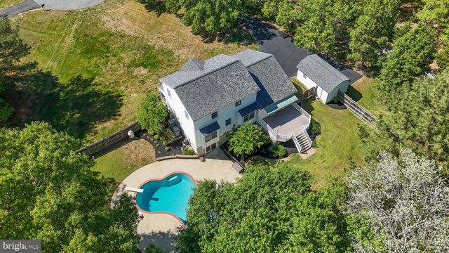 7860 LAKES END CT, La Plata, MD 20646
