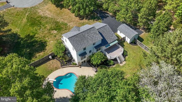 7860 LAKES END CT, La Plata, MD 20646