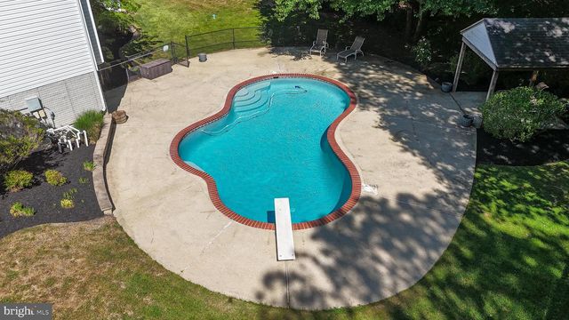 7860 LAKES END CT, La Plata, MD 20646