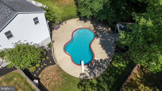7860 LAKES END CT, La Plata, MD 20646