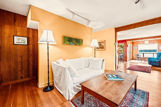 3620 Forest Beach Drive NW, Gig Harbor, WA 98335