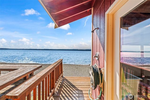 3620 Forest Beach Drive NW, Gig Harbor, WA 98335
