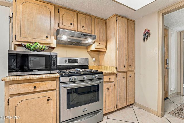1707 RUSS RANDALL Street, El Paso, TX 79936