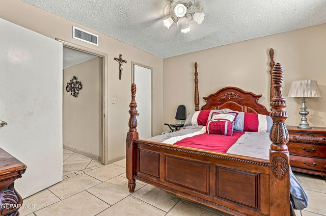 1707 RUSS RANDALL Street, El Paso, TX 79936