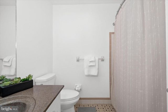 4922 W BRIGANTINE CT, Wilmington, DE 19808