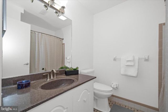 4922 W BRIGANTINE CT, Wilmington, DE 19808