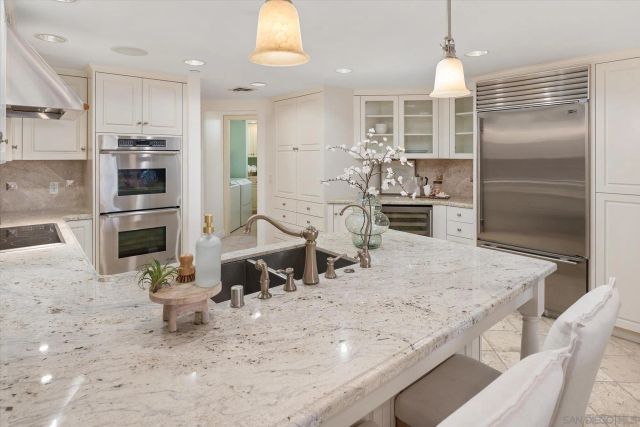 1099 1st 211, Coronado, CA 92118